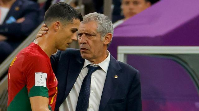 开云体育在线-C罗至少还要打2024欧洲杯？桑托斯必下课？