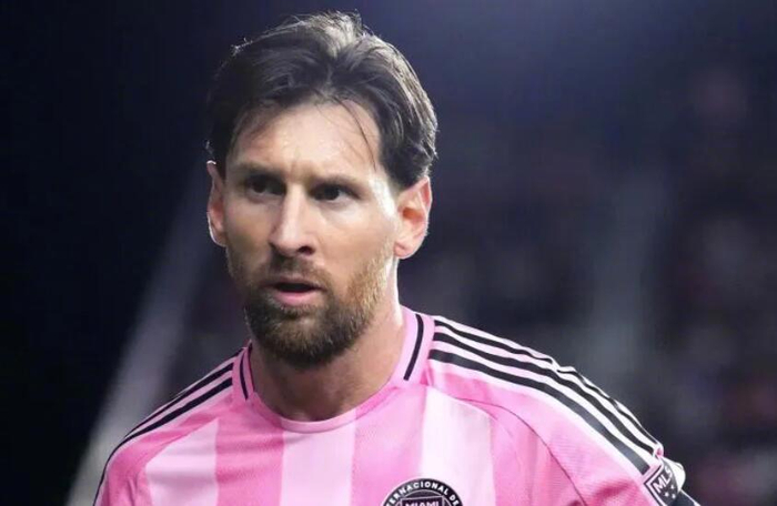 开云体育在线-梅西梅开二度助迈阿密国际4-2逆转奥兰多城，当选美职联第二轮最佳球员|莱昂内尔·梅西|兰登-多诺万|赛季|坎宁安|阿根廷_新浪体育_新浪新闻