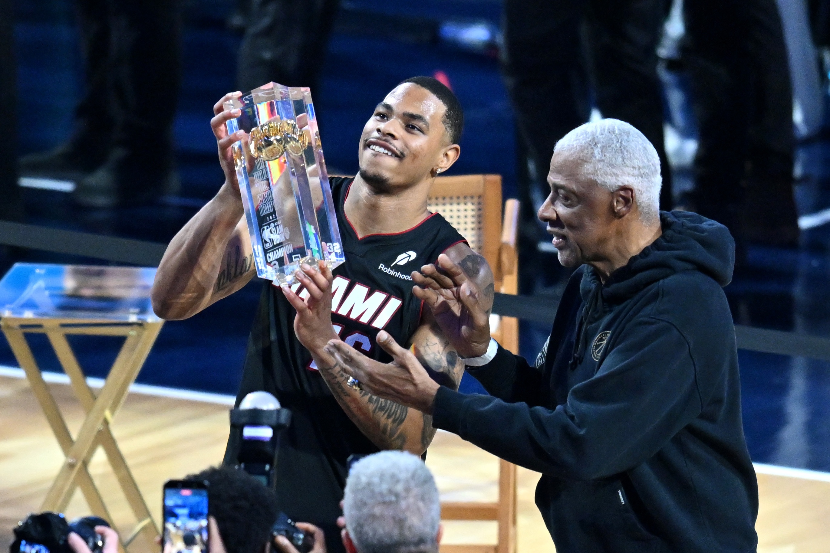 开云体育网址-麦迪：既然NBA球员不想参加扣篮大赛 不如让世界各地其他球员参加